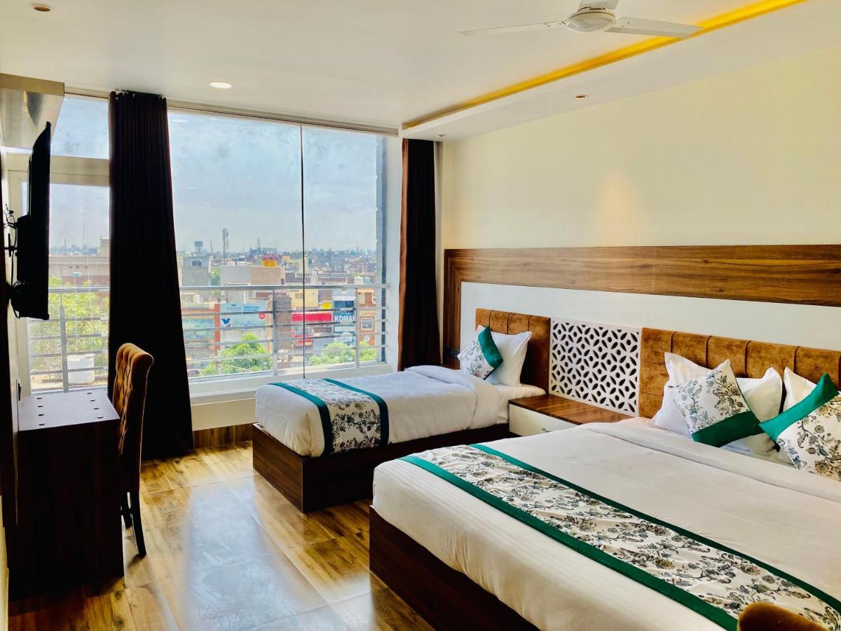 Hotel White House By An Hotels - Walking Distance From Golden Temple Amritsar Buitenkant foto