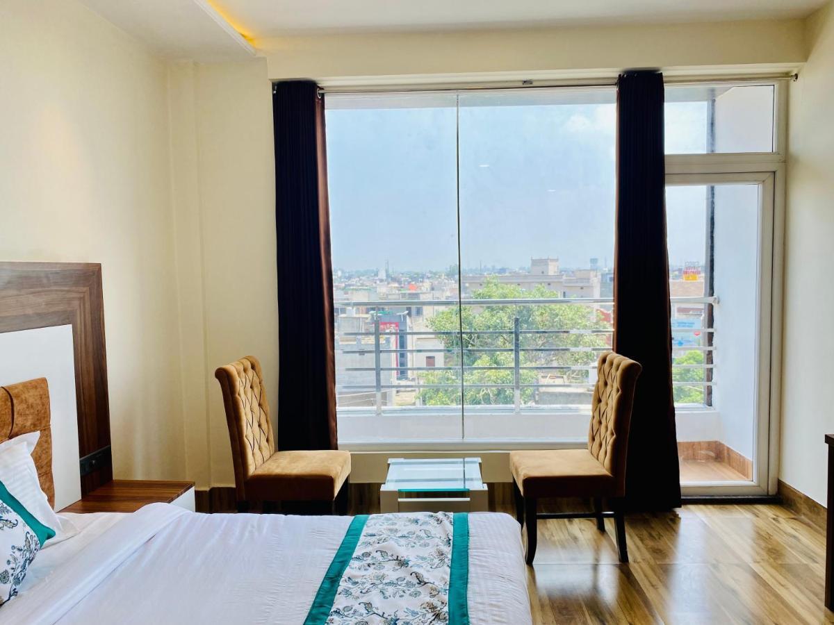 Hotel White House By An Hotels - Walking Distance From Golden Temple Amritsar Buitenkant foto