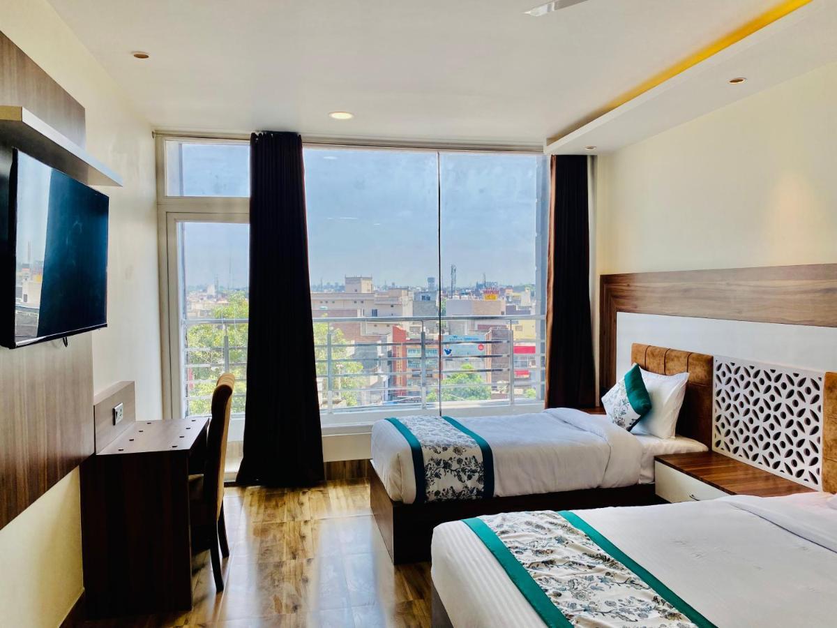 Hotel White House By An Hotels - Walking Distance From Golden Temple Amritsar Buitenkant foto