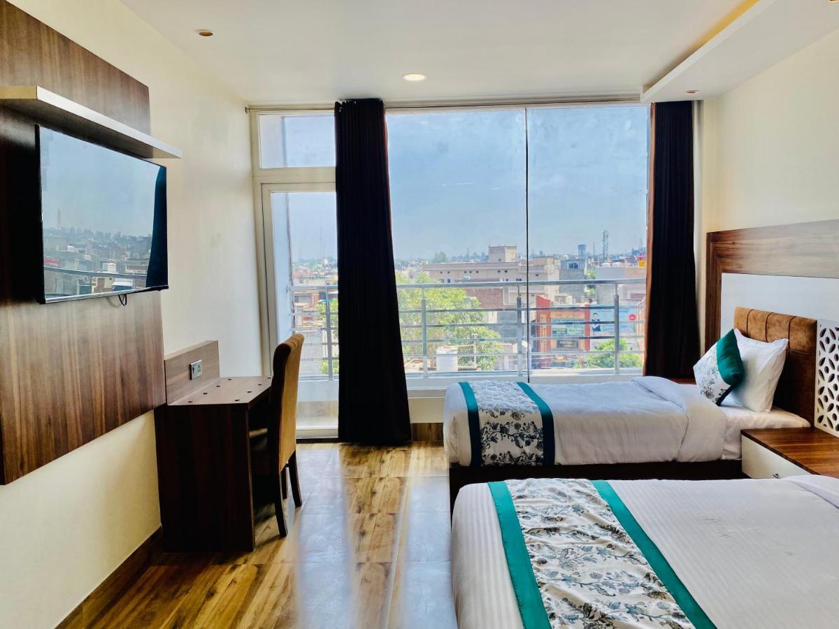 Hotel White House By An Hotels - Walking Distance From Golden Temple Amritsar Buitenkant foto